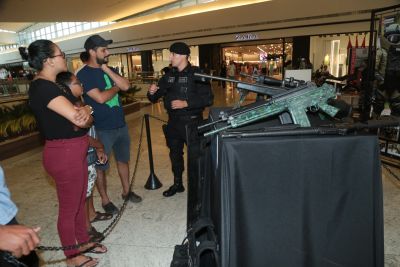 notícia: Exposição alusiva aos 201 anos da PMPA atrai visitantes de shopping