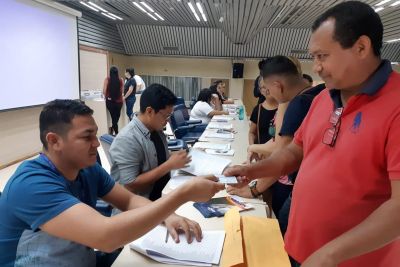 notícia: Arcon entrega carteiras de gratuidade para pessoas com deficiência