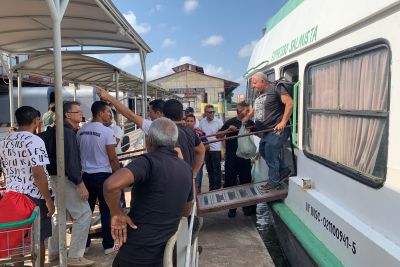 notícia: Terminal Hidroviário suspende linhas regulares na manhã de sábado (12)