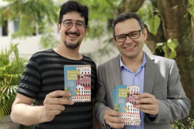 notícia: Visitantes do Círio ganham guia de bolso para conhecer atrativos culturais de Belém