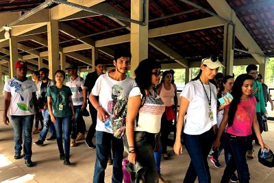 notícia: Alunos de Capitão Poço conhecem a Estação de Tratamento da Cosanpa