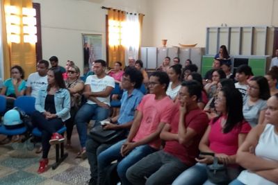 notícia: Arcon entrega 150 carteiras de meia passagem intermunicipal em Barcarena