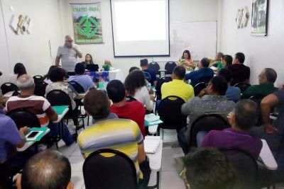 notícia: Encontro de Gestores da Emater debate gestão participativa