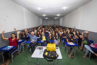 notícia: Cursinho popular mantido pela Uepa recebem visita do reitor e pró-reitora de Extensão da Uepa