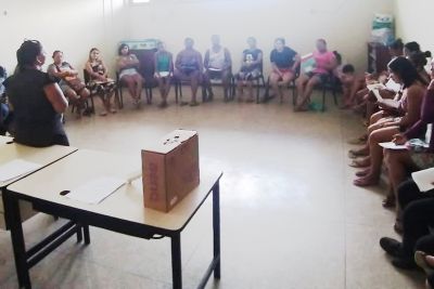 notícia: Curso de decoração é promovido pela Sectet no bairro do Guamá