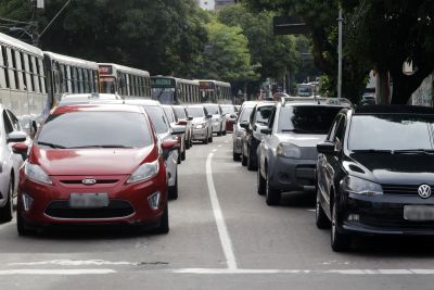 notícia: Licenciamento para veículos com finais de placa 00, 10, 20 e 30 encerra nesta sexta-feira (8)