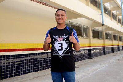 notícia: Aulões promovidos em escolas públicas auxiliam na preparação para o Enem