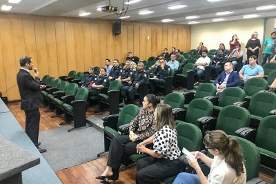 notícia: Servidores são qualificados para captar recursos para investimentos no Estado