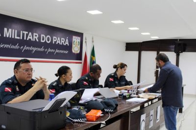 notícia: Polícia Militar realiza Primeiro Pregão Internacional para compra de armamentos