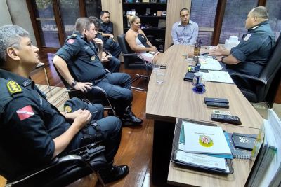notícia: Comandante-geral da PM esclarece situação de aluno vítima de atentado