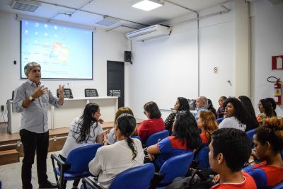 notícia: Projeto Meu endereço inicia curso de agente de cadastramento no PCT Guamá