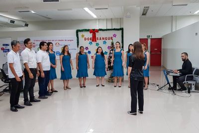 notícia: Coral do Hemopa se apresenta na Unidade de Coleta de Sangue do Shopping Pátio Belém