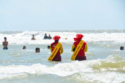notícia: Corpo de Bombeiro realiza operação Ano Novo nas praias