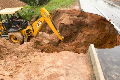 notícia: Em Óbidos, Setran amplia sistema de drenagem de águas pluviais da PA-437