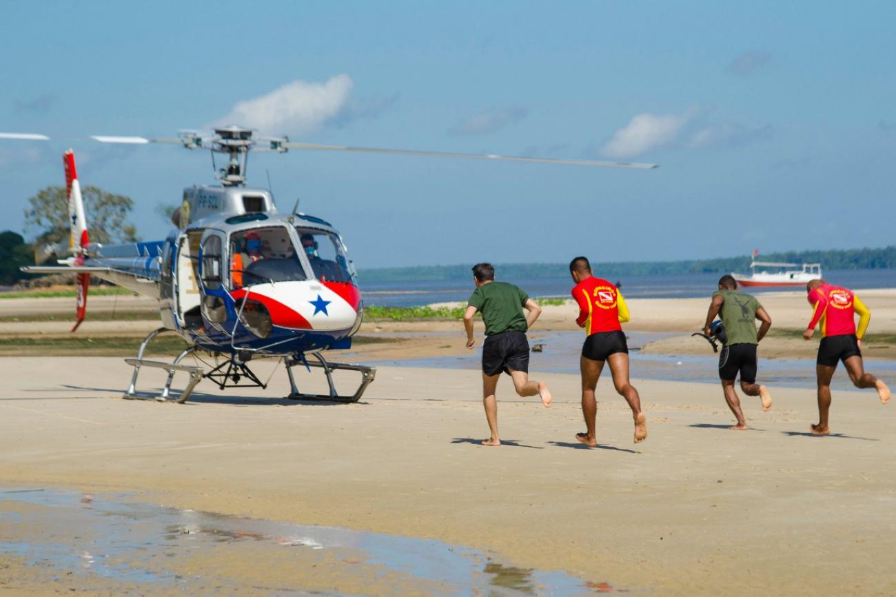 Spelaion: Equipamentos de Salvamento na Aviação de Helicóptero