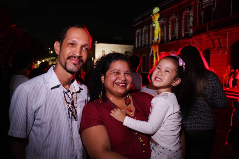 Rafael Bastos, Magda Nascimento e Helena Ferreira <div class='credito_fotos'>Foto: Bruno Cecim / Ag.Pará   |   <a href='/midias/2020/originais/5843_5f8c2488-0c07-492e-4175-28d4e9928820.jpg' download><i class='fa-solid fa-download'></i> Download</a></div>