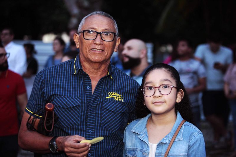 Paulo e Maria Eduarda Bandeira <div class='credito_fotos'>Foto: Bruno Cecim / Ag.Pará   |   <a href='/midias/2020/originais/5843_b2ba1162-c331-a285-feb8-ca922c1d85d8.jpg' download><i class='fa-solid fa-download'></i> Download</a></div>