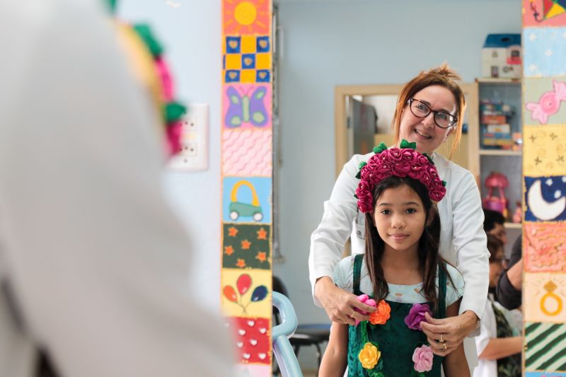 Karen Xavier, Pedagoga e Lara Sophia