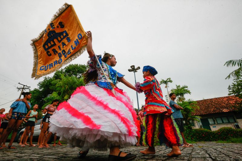 Carnaval Curro Velho <div class='credito_fotos'>Foto: Jader Paes / Agência Pará | <a href='/midias/2020/originais/5892_2f3c4e34-b5c3-e1f3-6c08-3569727d75e0.jpg' download><i class='fa-solid fa-download'></i> Download</a></div>