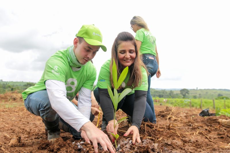 Jon Chambers e Karla Bengston <div class='credito_fotos'>Foto: Pedro Guerreiro / Ag. Pará | <a href='/midias/2020/originais/5898_e0f4a540-a03d-8cfe-e40f-234e7f87b651.jpg' download><i class='fa-solid fa-download'></i> Download</a></div>