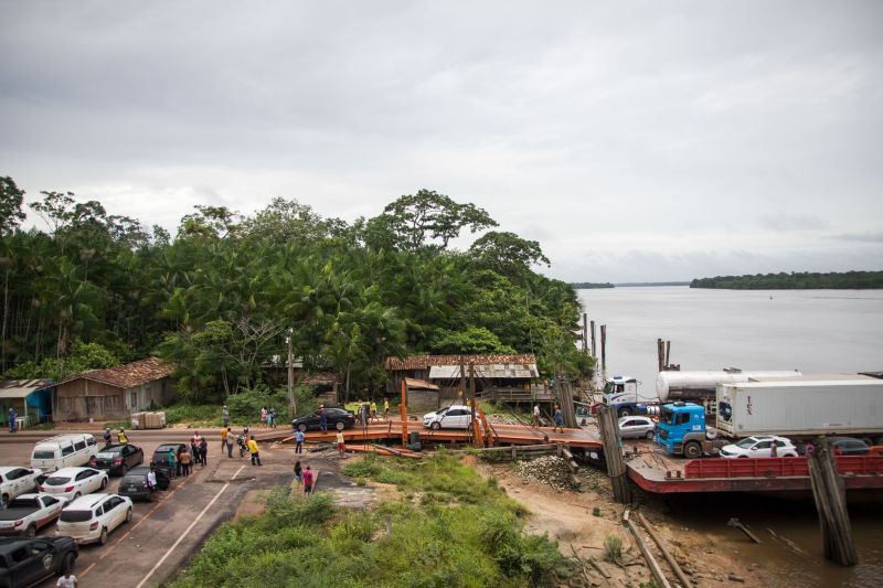 Mojú, Pará, Brasil.
uma semana da entrega da ponte União (Alça Viária)
Operários falam sobre os desafios de trabalhar em uma obra de grande importância para o Estado.
Fotos: Pedro Guerreiro / Ag. Pará <div class='credito_fotos'>Foto: Pedro Guerreiro / Ag. Pará | <a href='/midias/2020/originais/5925_6b2bc61c-68dd-df40-38ae-a0433d6ba51c.jpg' download><i class='fa-solid fa-download'></i> Download</a></div>