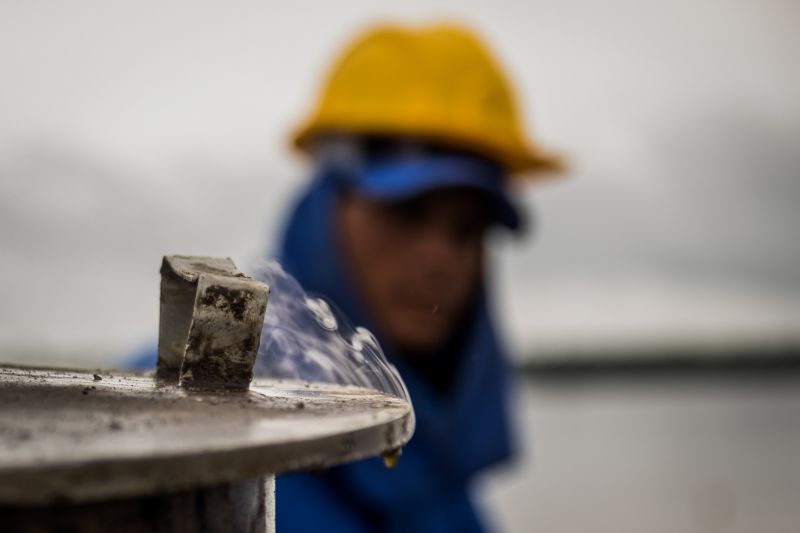 Mojú, Pará, Brasil.
uma semana da entrega da ponte União (Alça Viária)
Operários falam sobre os desafios de trabalhar em uma obra de grande importância para o Estado.
Fotos: Pedro Guerreiro / Ag. Pará <div class='credito_fotos'>Foto: Pedro Guerreiro / Ag. Pará | <a href='/midias/2020/originais/5925_c3f25ca4-4f71-33f1-efb4-35c5bdddd609.jpg' download><i class='fa-solid fa-download'></i> Download</a></div>
