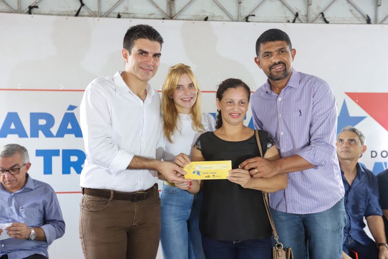 O governador do Pará, Helder Barbalho, visitou na manhã desta terça-feira (28), o município de Castanhal e firmou compromissos importantes para o desenvolvimento da cidade e região.