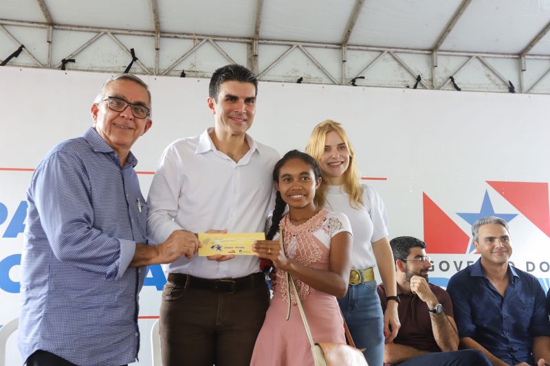 O governador do Pará, Helder Barbalho, visitou na manhã desta terça-feira (28), o município de Castanhal e firmou compromissos importantes para o desenvolvimento da cidade e região.