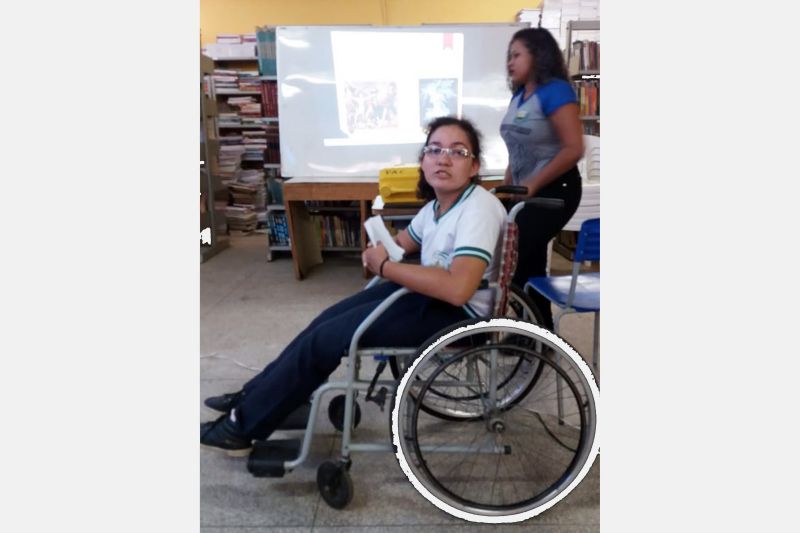 Centenas de alunos das escolas estaduais comemoraram a aprovação no vestibular das universidades públicas. Logo após a divulgação dos resultados os novos calouros tomaram as ruas para comemorar a vitória do ingresso ao ensino superior. A festa começou em Belém e aos poucos tomou todas as regiões do estado, mostrando que a escola pública também é um espaço de construção de sonhos. <div class='credito_fotos'>Foto: ASCOM / SEDUC   |   <a href='/midias/2020/originais/5937_7d1f406f-d357-8f79-ac1d-51806505a1bf.jpg' download><i class='fa-solid fa-download'></i> Download</a></div>