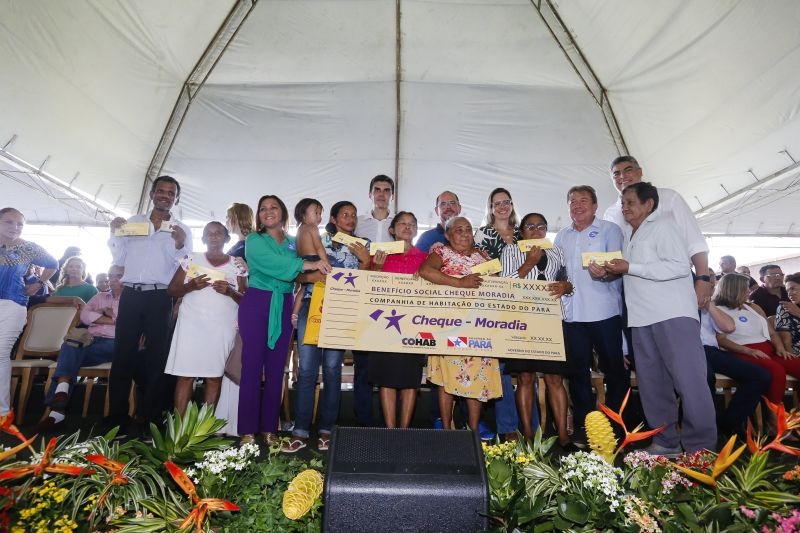 Exatamente às 13h, desta sexta-feira (31), o governador Helder Barbalho autorizou a abertura do tráfego sobre a ponte União, no KM-48 da Alça Viária (PA-483), que foi interrompido bruscamente no dia 6 de abril, após a derrubada de quase um terço de sua estrutura. <div class='credito_fotos'>Foto: Marcelo Seabra / Ag. Pará   |   <a href='/midias/2020/originais/5939_708a0cb4-757b-b141-a3e0-f22e2747109f.jpg' download><i class='fa-solid fa-download'></i> Download</a></div>