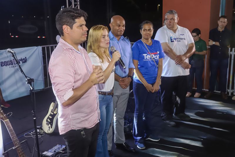 Pelo menos 700 moradores do bairro da Cabanagem participaram do sorteio de 120 novas geladeiras no Estacionamento A2 do Estádio Olímpico do Pará, o Mangueirão, na noite desta sexta, 31. <div class='credito_fotos'>Foto: Marco Santos / Ag. Pará | <a href='/midias/2020/originais/5943_db9669b0-b84a-11be-a5be-59f708e46045.jpg' download><i class='fa-solid fa-download'></i> Download</a></div>