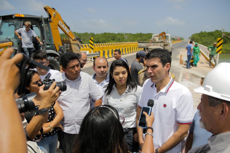 Os serviços de recuperação na ponte sobre o Rio Sampaio, na PA-444 em Salinopólis, no nordeste paraense, já estão em fase de conclusão. Ainda neste domingo (2) a via, que dá acesso à praia do Atalaia, será totalmente liberada para o tráfego de veículos. <div class='credito_fotos'>Foto: Pedro Guerreiro / Ag. Pará   |   <a href='/midias/2020/originais/5948_1b7a36ce-79c5-55c9-45ef-d2dbb7839b01.jpg' download><i class='fa-solid fa-download'></i> Download</a></div>