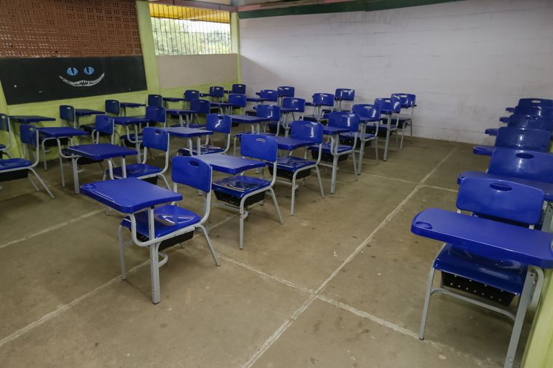 Escola eneida de Moraes <div class='credito_fotos'>Foto: Marcelo Seabra / Ag. Pará | <a href='/midias/2020/originais/5949_06899ba2-181e-7ffd-ae0e-4eeaa4ca1430.jpg' download><i class='fa-solid fa-download'></i> Download</a></div>