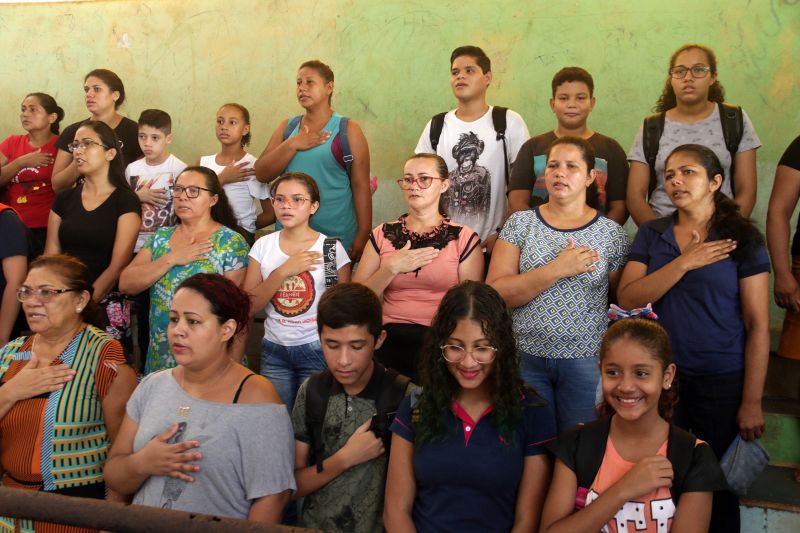 Belém Pará, Brasil.
Voltas as Aulas.
Escola Waldemar Henrique
Fotos Bruno Cecim/Agência Para
<div class='credito_fotos'>Foto: Bruno Cecim / Ag.Pará | <a href='/midias/2020/originais/5952_ef31eb2e-70c8-22a9-62d0-b7e1c35f7831.jpg' download><i class='fa-solid fa-download'></i> Download</a></div>