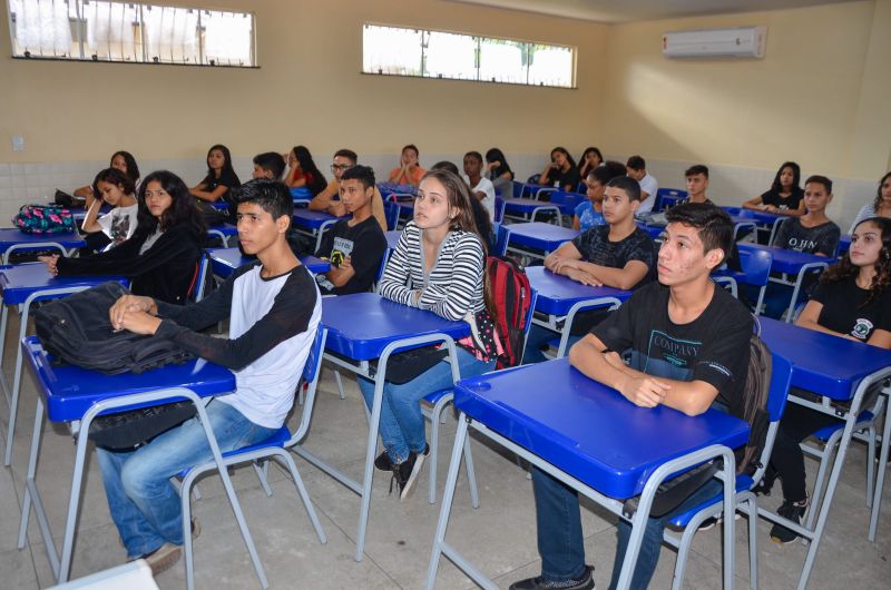 <div class='credito_fotos'>Foto: Eliseu Dias / Ascom Seduc | <a href='/midias/2020/originais/5955_ce41e448-32c9-4ccb-26d3-ed701e466d6e.jpg' download><i class='fa-solid fa-download'></i> Download</a></div>