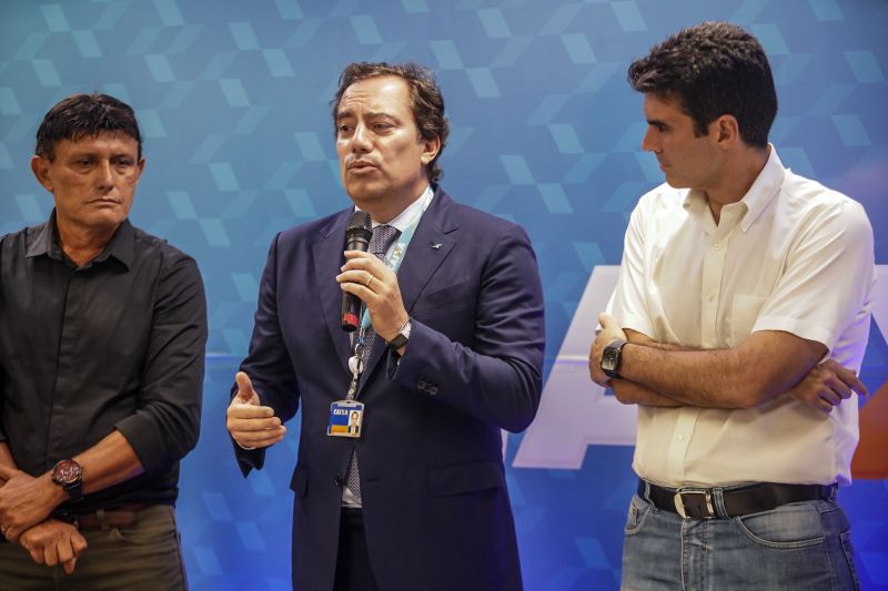 Ato de inauguração da Superintendência Executiva da Caixa Econômica Federal de Santarém. <div class='credito_fotos'>Foto: Marco Santos / Ag. Pará | <a href='/midias/2020/originais/5970_6e9a0cfa-0ef0-4e35-0fb1-9c557429b93f.jpg' download><i class='fa-solid fa-download'></i> Download</a></div>
