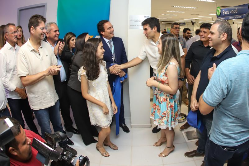 Ato de inauguração da Superintendência Executiva da Caixa Econômica Federal de Santarém. <div class='credito_fotos'>Foto: Marco Santos / Ag. Pará | <a href='/midias/2020/originais/5970_86c46748-5668-cb59-964f-78c43f456ef5.jpg' download><i class='fa-solid fa-download'></i> Download</a></div>