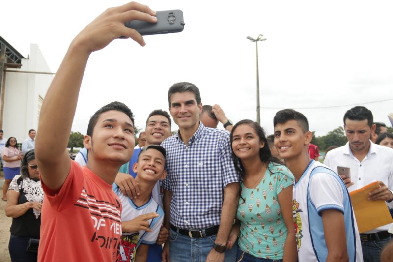 Governo do Estado entrega à população a primeira etapa do asfalto da rodovia PA-429, em Curuá. <div class='credito_fotos'>Foto: Bruno Cecim / Ag.Pará | <a href='/midias/2020/originais/5974_a0659c9b-f965-f86d-d932-f02ef36b73db.jpg' download><i class='fa-solid fa-download'></i> Download</a></div>