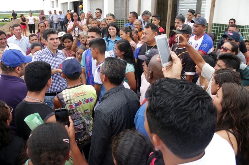 Governo do Estado entrega à população a primeira etapa do asfalto da rodovia PA-429, em Curuá. <div class='credito_fotos'>Foto: Bruno Cecim / Ag.Pará | <a href='/midias/2020/originais/5974_f552f49d-160a-1e07-ba3c-02334a381455.jpg' download><i class='fa-solid fa-download'></i> Download</a></div>