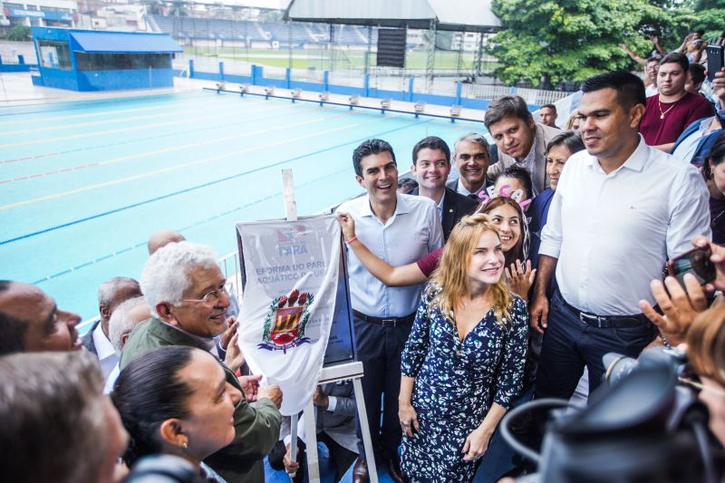 m dos mais importantes complexos esportivos da região e berço dos atletas paraenses, o Parque Aquático da Universidade do Estado do Pará (Uepa), foi reaberto nesta segunda-feira (10), em cerimônia presidida pelo governador do Estado, Helder Barbalho, e pelo reitor da Uepa, Rubens Cardoso. Há 3 anos, o espaço fechou para obras. A Universidade aguardava um recurso federal para execução dos serviços, mas no ano passado, a gestão atual retomou as obras com recursos próprios. Um investimento do tesouro Estadual de mais de R$ 2,4 milhões para devolver ao Estado o complexo. <div class='credito_fotos'>Foto: Marco Santos / Ag. Pará | <a href='/midias/2020/originais/5978_591aec87-77e2-e66d-28a7-73790df4bda3.jpg' download><i class='fa-solid fa-download'></i> Download</a></div>