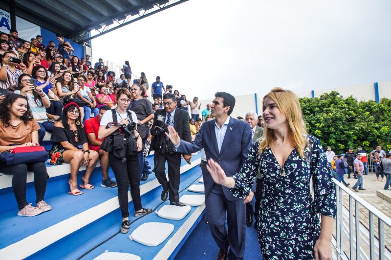 m dos mais importantes complexos esportivos da região e berço dos atletas paraenses, o Parque Aquático da Universidade do Estado do Pará (Uepa), foi reaberto nesta segunda-feira (10), em cerimônia presidida pelo governador do Estado, Helder Barbalho, e pelo reitor da Uepa, Rubens Cardoso. Há 3 anos, o espaço fechou para obras. A Universidade aguardava um recurso federal para execução dos serviços, mas no ano passado, a gestão atual retomou as obras com recursos próprios. Um investimento do tesouro Estadual de mais de R$ 2,4 milhões para devolver ao Estado o complexo. <div class='credito_fotos'>Foto: Marco Santos / Ag. Pará | <a href='/midias/2020/originais/5978_d48863a5-486f-dd6b-3fdf-c45506b290cd.jpg' download><i class='fa-solid fa-download'></i> Download</a></div>