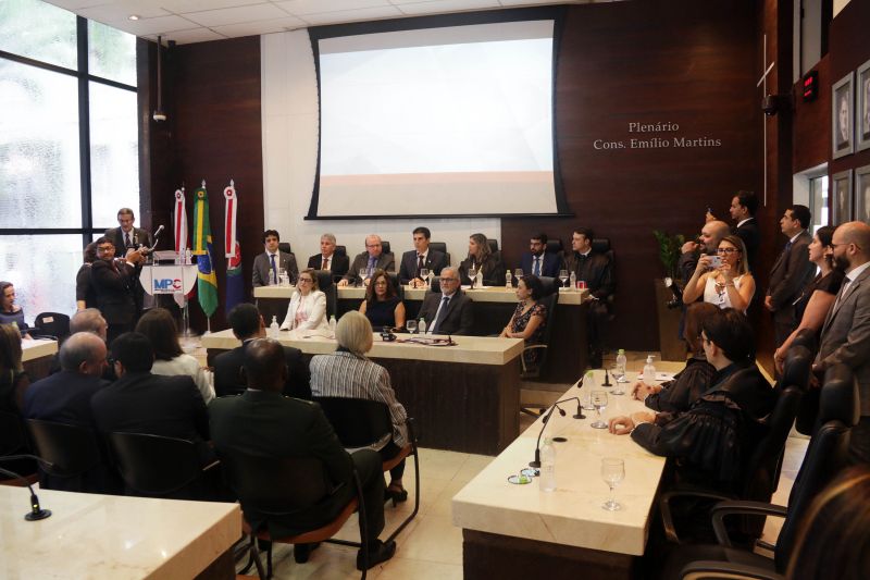 Ministério Público de Contas do Estado do Pará - Sessão Solene de Posse - Procurador Geral <div class='credito_fotos'>Foto: Bruno Cecim / Ag.Pará | <a href='/midias/2020/originais/5996_36224dc1-bb70-712e-d258-3471c55ab27e.jpg' download><i class='fa-solid fa-download'></i> Download</a></div>