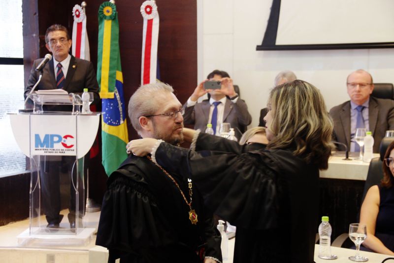 Ministério Público de Contas do Estado do Pará - Sessão Solene de Posse - Procurador Geral <div class='credito_fotos'>Foto: Bruno Cecim / Ag.Pará | <a href='/midias/2020/originais/5996_3d75d80d-1abd-c19d-28f3-c9aeee94c304.jpg' download><i class='fa-solid fa-download'></i> Download</a></div>