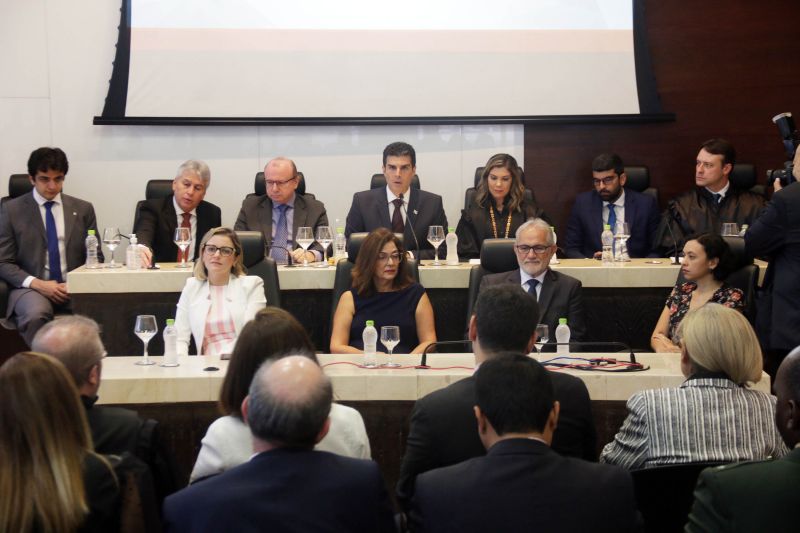 Ministério Público de Contas do Estado do Pará - Sessão Solene de Posse - Procurador Geral <div class='credito_fotos'>Foto: Bruno Cecim / Ag.Pará | <a href='/midias/2020/originais/5996_58d67706-a947-6386-f65f-6e3114e08f07.jpg' download><i class='fa-solid fa-download'></i> Download</a></div>