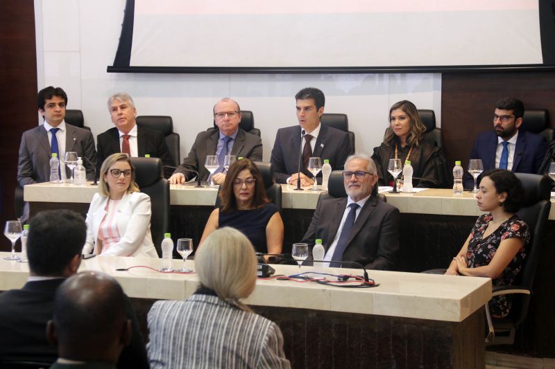 MinistÃ©rio PÃºblico de Contas do Estado do ParÃ¡ - SessÃ£o Solene de Posse - Procurador Geral <div class='credito_fotos'>Foto: Bruno Cecim / Ag.Pará   |   <a href='/midias/2020/originais/5996_6ec489ed-3211-cde8-8bf4-922f72bf56bf.jpg' download><i class='fa-solid fa-download'></i> Download</a></div>