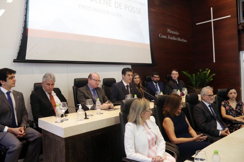 Ministério Público de Contas do Estado do Pará - Sessão Solene de Posse - Procurador Geral <div class='credito_fotos'>Foto: Bruno Cecim / Ag.Pará | <a href='/midias/2020/originais/5996_e5ad02ae-e831-8dab-ed8f-7dd1d3be252d.jpg' download><i class='fa-solid fa-download'></i> Download</a></div>