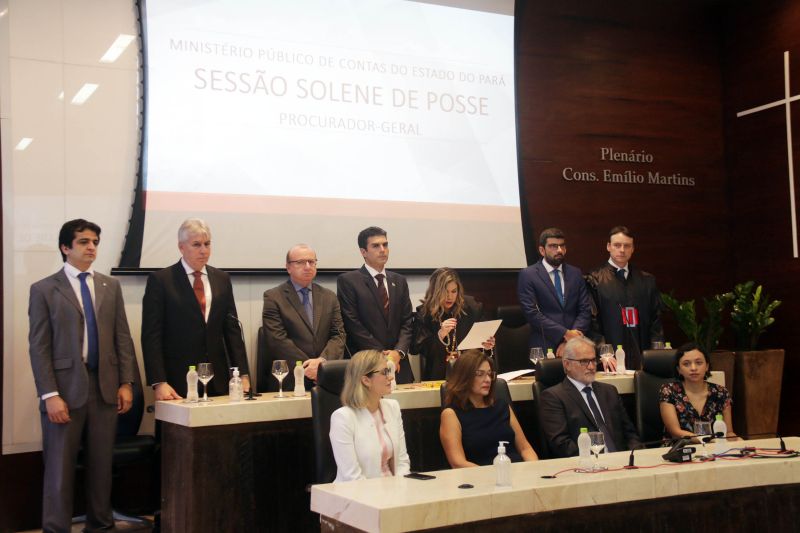 Ministério Público de Contas do Estado do Pará - Sessão Solene de Posse - Procurador Geral <div class='credito_fotos'>Foto: Bruno Cecim / Ag.Pará | <a href='/midias/2020/originais/5996_ed9c1678-8d4a-c6e6-095b-6f26c06d4fde.jpg' download><i class='fa-solid fa-download'></i> Download</a></div>