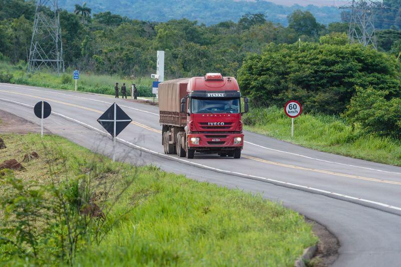 BR - 163Inauguração da Br 163 Pá/Mt em Cachoeira da serra distrito de Altamira Fotos Marco Santos/ agpara