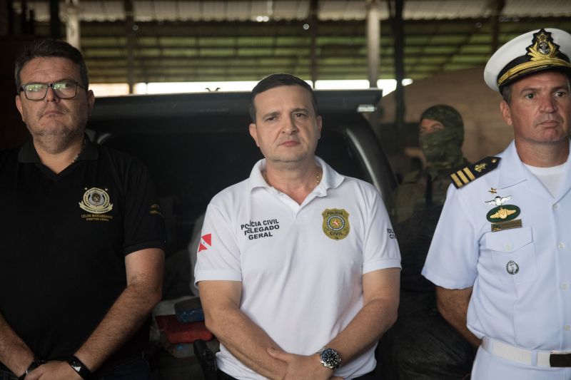 Sete fornos foram utilizados durante a incineração de dois mil e trezentos quilos de cocaína apreendidos durante a operação "Narcos II", realizada pela Polícia Civil. <div class='credito_fotos'>Foto: Pedro Guerreiro / Ag. Pará   |   <a href='/midias/2020/originais/6010_4edd9e3b-f320-5f45-5b06-4985bc7e8033.jpg' download><i class='fa-solid fa-download'></i> Download</a></div>