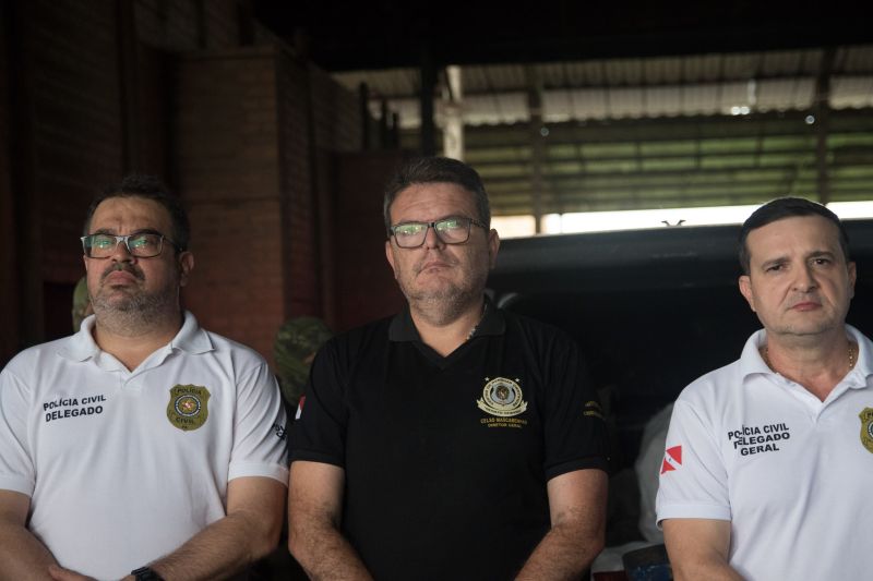 Sete fornos foram utilizados durante a incineração de dois mil e trezentos quilos de cocaína apreendidos durante a operação "Narcos II", realizada pela Polícia Civil. <div class='credito_fotos'>Foto: Pedro Guerreiro / Ag. Pará   |   <a href='/midias/2020/originais/6010_62734129-0dc7-8058-08c6-bde3a092a36b.jpg' download><i class='fa-solid fa-download'></i> Download</a></div>